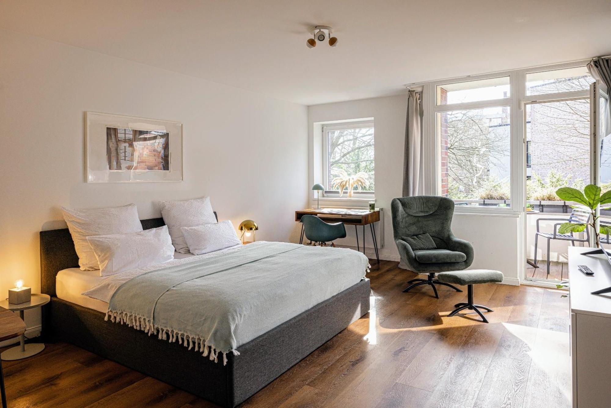 Have-a-nice-stay - Nahe Bahnhof - 20 Minuten Nach Hamburg - Trotzdem Ruhig Gelegen - 6 Minuten Zu Fuss Ins Zentrum - Modern Eingerichtet *