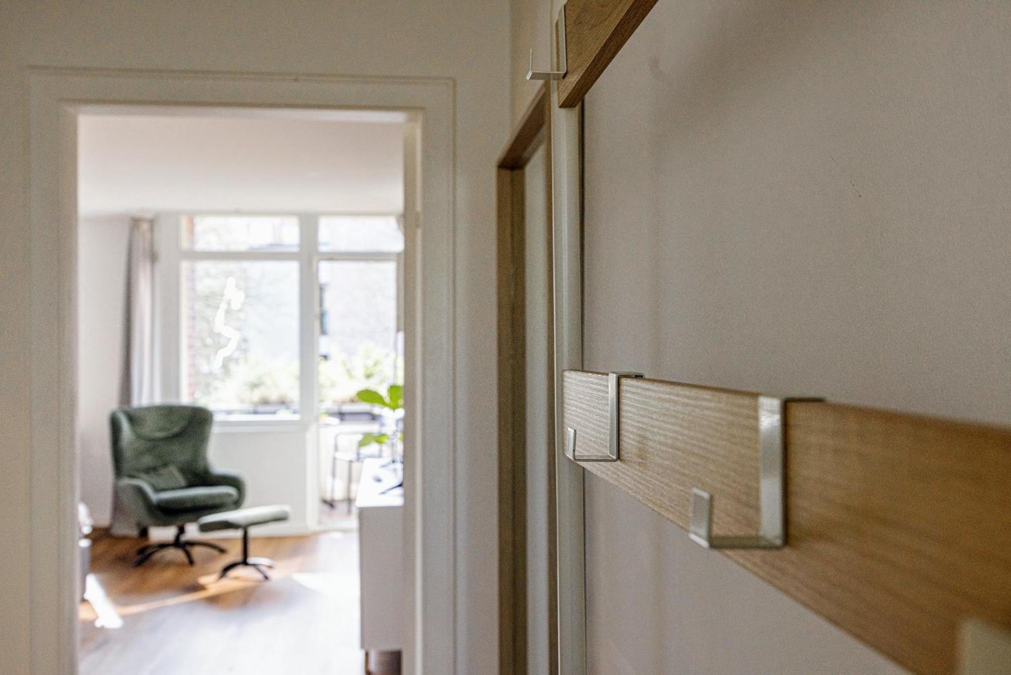 Have-a-nice-stay - Nahe Bahnhof - 20 Minuten Nach Hamburg - Trotzdem Ruhig Gelegen - 6 Minuten Zu Fuss Ins Zentrum - Modern Eingerichtet Apartment Ahrensburg