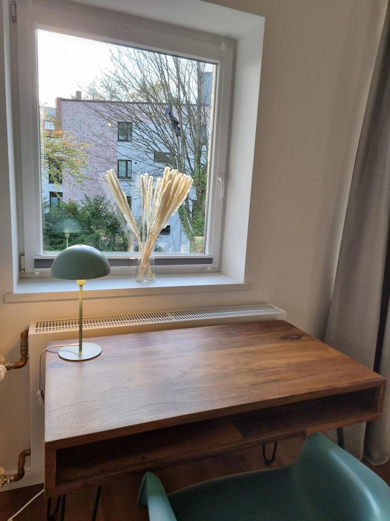 Apartment Have-a-nice-stay - Nahe Bahnhof - 20 Minuten Nach Hamburg - Trotzdem Ruhig Gelegen - 6 Minuten Zu Fuss Ins Zentrum - Modern Eingerichtet *